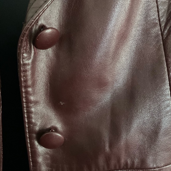 97 Authentic Vintage Leather Jacket - Picture 3 of 8